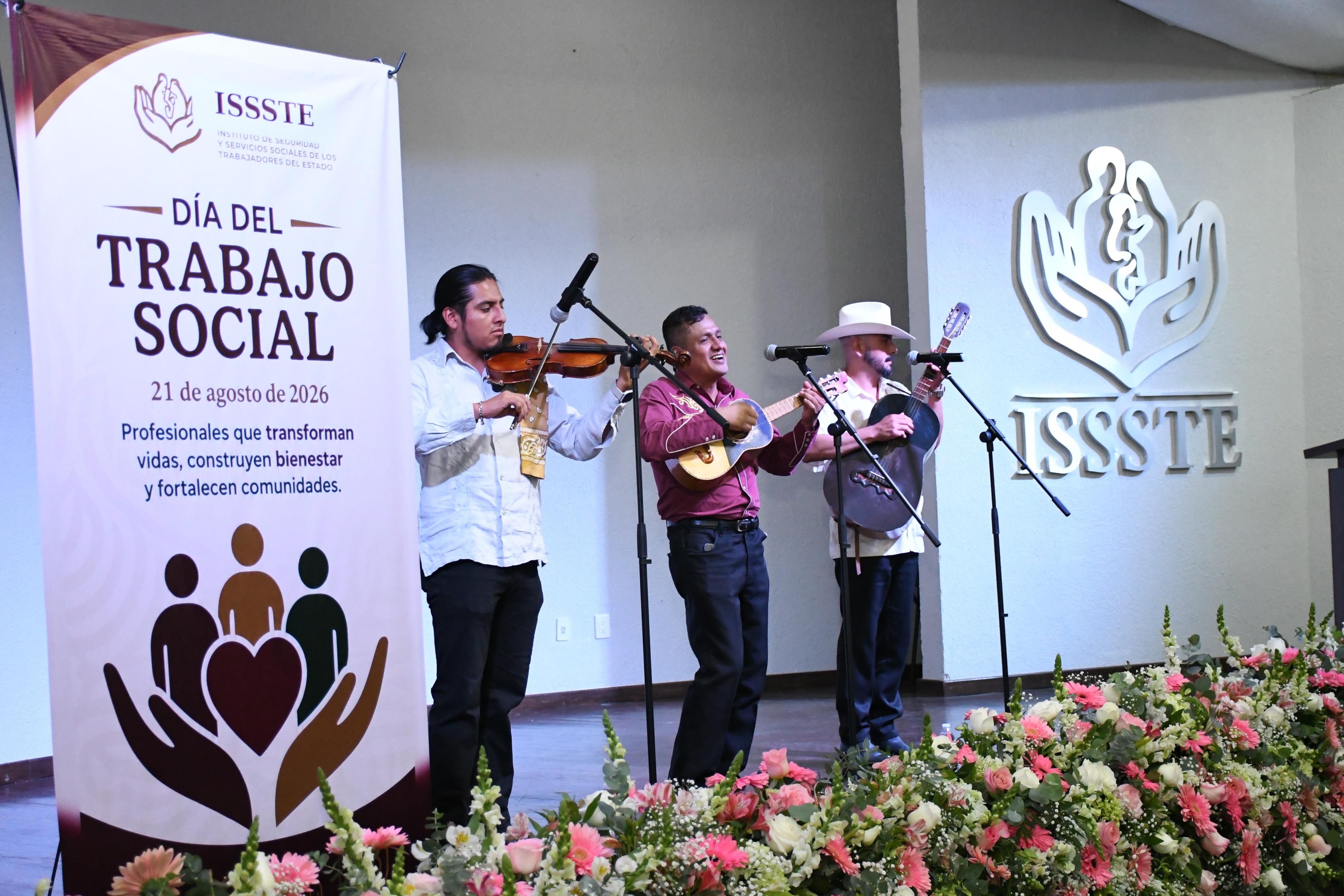  Conmemoracion del Dia del Trabajo Social  en el CMN "20 de Noviembre